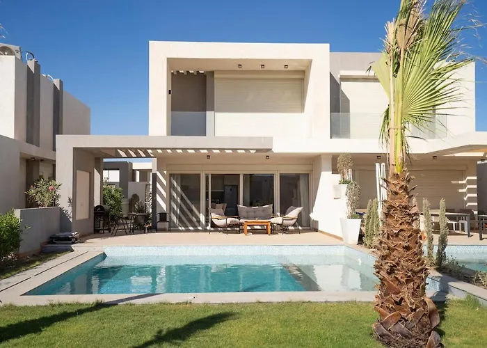 Casa Maraya With Private Pool I Nesty Hospitality Вилла Хургада